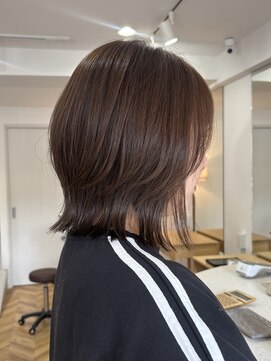 ロングボブ／やわらかアッシュブラウン