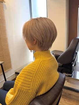 コーチ 新代田店(Coach) シャンパンベージュ×ショートヘア