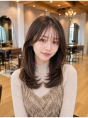 ミディアムレイヤーバタフライカットハッシュカット小顔ヘア