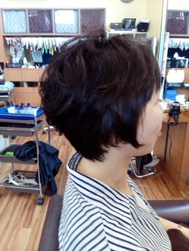 シャンパトラ(SCHON PATRA) 前下がりショート