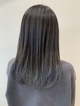 リリーアンドコー ヘアデザイン(Lily&Co hair design) ダークグレーグラデーション