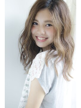 キートスバイガーランド (Kiitos by Garland) [Kiitos/吉祥寺]透き通るような髪☆グレージュカラー