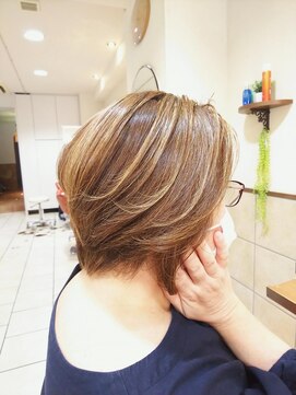 ネオリーブチノ 登戸店(Neolive cino) 白髪ぼかし デザインカラー ハイライト オトナ髪