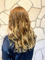 エルゴ 川崎西口(ergo)&nbsp;ふんわりウェーブブリーチハイライトベージュ