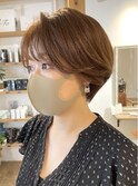 お姉さんショートとライムベージュ