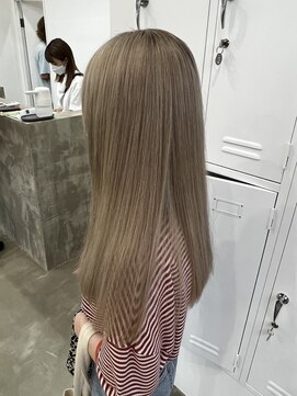 ハイブ 金沢(Hive) 10代20代ヘルシーロングブリーチハイトーンカラーツヤ髪スタイル