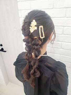 セット バイ エムビューティー(Set by M.beauty) ツインテール★ヘアセット・ヘアアレンジ・渋谷/表参道/外苑前