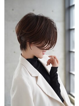 トッカ ヘアアンドトリートメント 難波店 小顔似合わせカット愛されクールショート20代/30代40代50代/難波