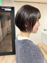 エモ(emo.) 丸みショートボブ × ダークグレージュ