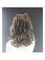 リアラ 渋谷(LIALA) ブリーチ、ダブルカラー、インナーカラー、イヤリングカラー