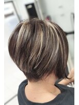ヘアースタジオ ジェイワン(hair studio J ONE)&nbsp;30代40代50代60代　前下がりボブ　脱白髪染め　3Dカラー