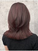 チェリーレッドレイヤーミディアムモテ髪オフィスヘア美髪