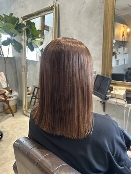 バーミリオン(vermilion)の写真/髪に優しい、ダメージレス商材で自然なストレートへ導きます♪お悩みを解決し、艶感溢れる美ストレートに☆