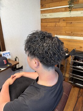 リレイス 四日市(RELACE) 四日市 レイヤーカット 髪質改善 縮毛矯正 メンズカット