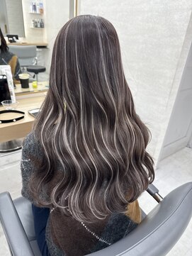 ユアーズヘア 東新宿店(youres hair) 【白髪ぼかしハイライト×ULTOWA】エレガントな美髪へ