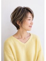 アヴァンス プロデュース バイ エガオ 大阪梅田店(AVANCE. PRODUCED by EGAO)&nbsp;大人の女性に似合う丸みのあるショートボブスタイル