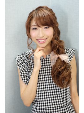 リサ 恵比寿(risa.) 丸四つ編み編み下ろし