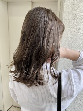 ヘアーデザイン シュシュ(hair design Chou Chou by Yone) オリーブアッシュ&切りっぱなしロブ♪