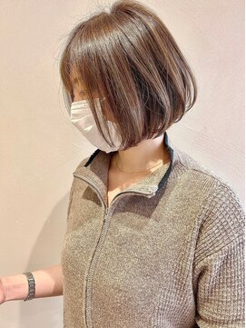 アリカ(alica) 30代40代大人可愛いナチュラルボブ 内巻き アッシュブラウン