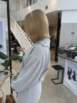 ブランコトレス 鏡島(BLANCO tres) ぷつっとボブ