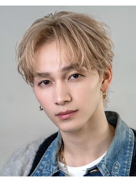 オーシャントーキョーオーバー 渋谷(OCEAN TOKYO OVER) 韓国センターパートコンマバングフェザーパーマニュアンスパーマ