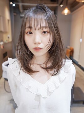 オルセン(OLSEN) ハイレイヤー/ミディアム・ロング/20代/顔周り/ブラウンベージュ