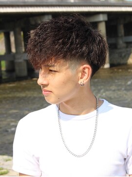 フリークバーバーショップ 河原町三条店(FREAK BARBER SHOP) スペインカール/スパイキーショート/フェザーパーマ河原町三条K