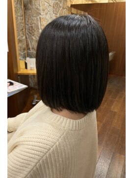 オートクチュール ランコントレ 七条店(Haute Couture Rencontrer) 綺麗女子のミディアムボブ