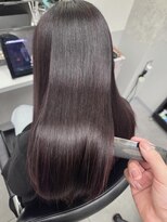 トッカ 茨木(tocca) 【tocca茨木 篠原】ピンピンにならない柔らかく自然な縮毛矯正
