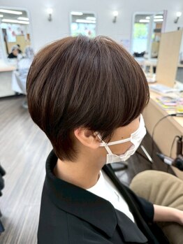 美容室 びゃんびゃん 社店の写真/経験豊富なスタイリストがお客様の求める理想のヘアスタイルを叶えます。