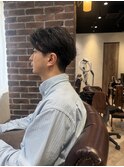 ナチュラルセンターパート × 刈り上げ