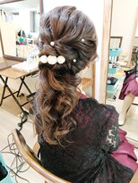 ロカット サロン(Roquat Salon)&nbsp;ローポニーハーフアップアレンジ【ヘアセット　立川/立川南口】