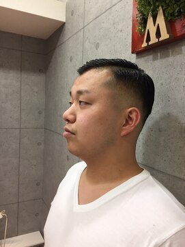 ヘアー ラボ エムツー(hair lab m2) 0.4mmフェード