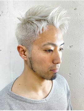 ヘアーワークス ヘルム 渋谷店(HAIR WORKS HELM) ベリーショート　ホワイトカラー