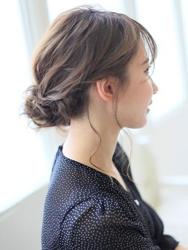 アグ ヘアー パンサー 長崎駅前店(Agu hair panther) 後れ毛ダウンアップヘアアレンジ