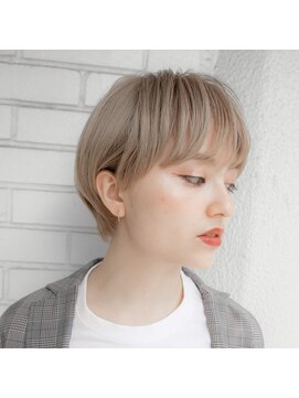 ルティア(Lutia) 夏はハイトーン!ホワイトベージュ