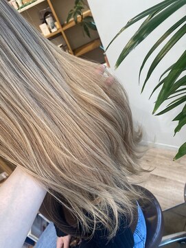 ソワンドゥブレス 瓜破店(soin de brace) シルキーベージュ