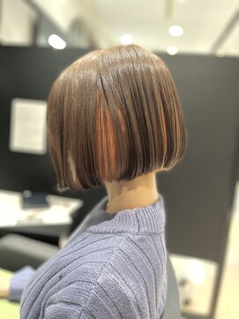 ジエクト 本店(The Ect) チャコールグレーミニマルボブ