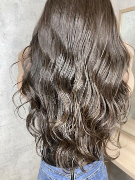 アフィナー(Afinar) 【横浜/Afinar】艶髪☆色気グレーカラー☆