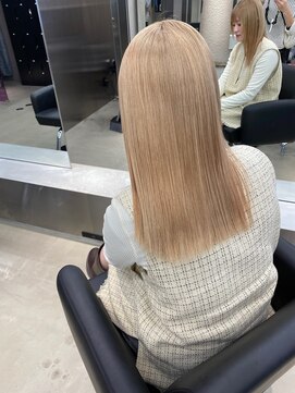 ペレ 栄店(PELE) ミルクティーベージュ