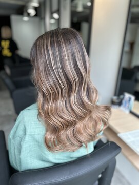 ラフ 難波店(LAFF) #黒髪#ボブルフ#ネビージュ#小顔#ワンレン