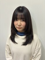 ジエクト ヴィシア(The Ect VIXIA)&nbsp;レイヤー　韓国風レイヤー　内巻きレイヤー　グレージュカラー