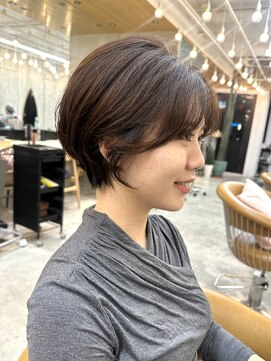 ロンドアジュール 横浜(Lond azur) 癖毛さんでもまとまるショートカットで梅雨対策横浜