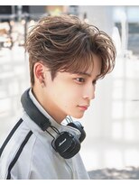 オーシャントーキョー 渋谷神南(OCEAN TOKYO) フェザー人気ツーブロックショート