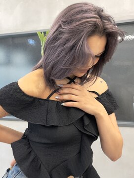 アワーズ 南青山(Our's) シルバーグレージュ/ケアブリーチ/ハイトーンカラー/ブリーチ1回