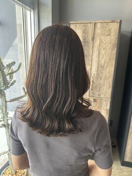 ヘアーループセラデザインワークス(Hair ruup Sela design works) 柔らかく、くすんだオリーブベージュ