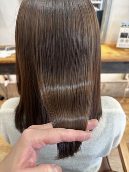 Honey Bee【ハニービー】の写真/【徳力公団前駅/徒歩3分】当店人気のメニューは「長く通うほど髪が良くなる」と評判の髪質改善◇