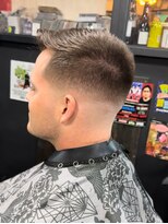 ディグイットバーバーショップ(Dig it !! BARBER SHOP) ミディアムフェード