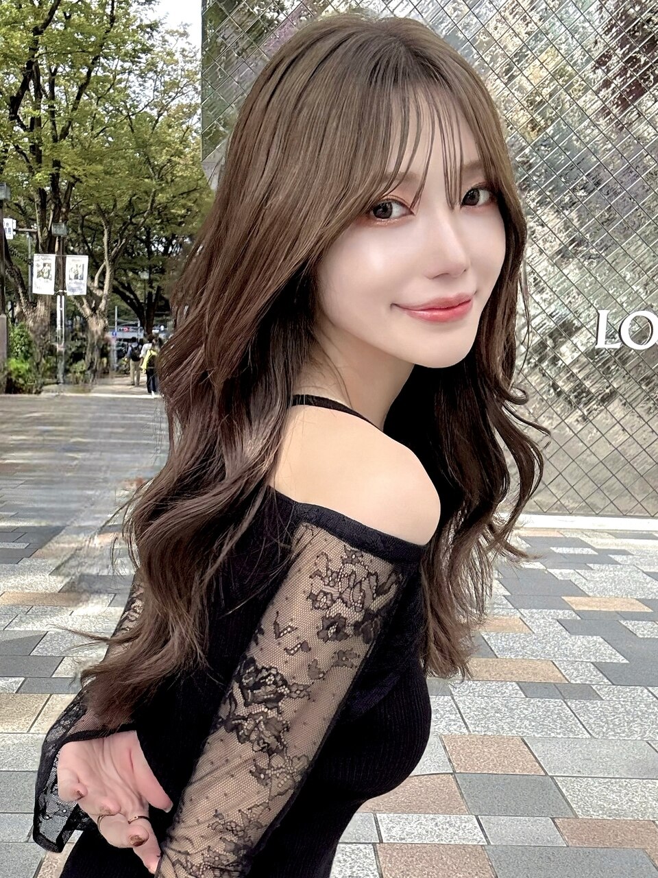 ロングレイヤー 韓国ヘア 2way前髪 フェミニン 美髪 小顔：L275246489