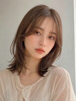 リア トーキョー(Lia TOKYO)&nbsp;【工藤武士】大人可愛い顔周りレイヤーとベージュミディアムヘア